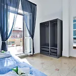 Guesthost - Le Due Signorine - Terrazza Foria Apartament *